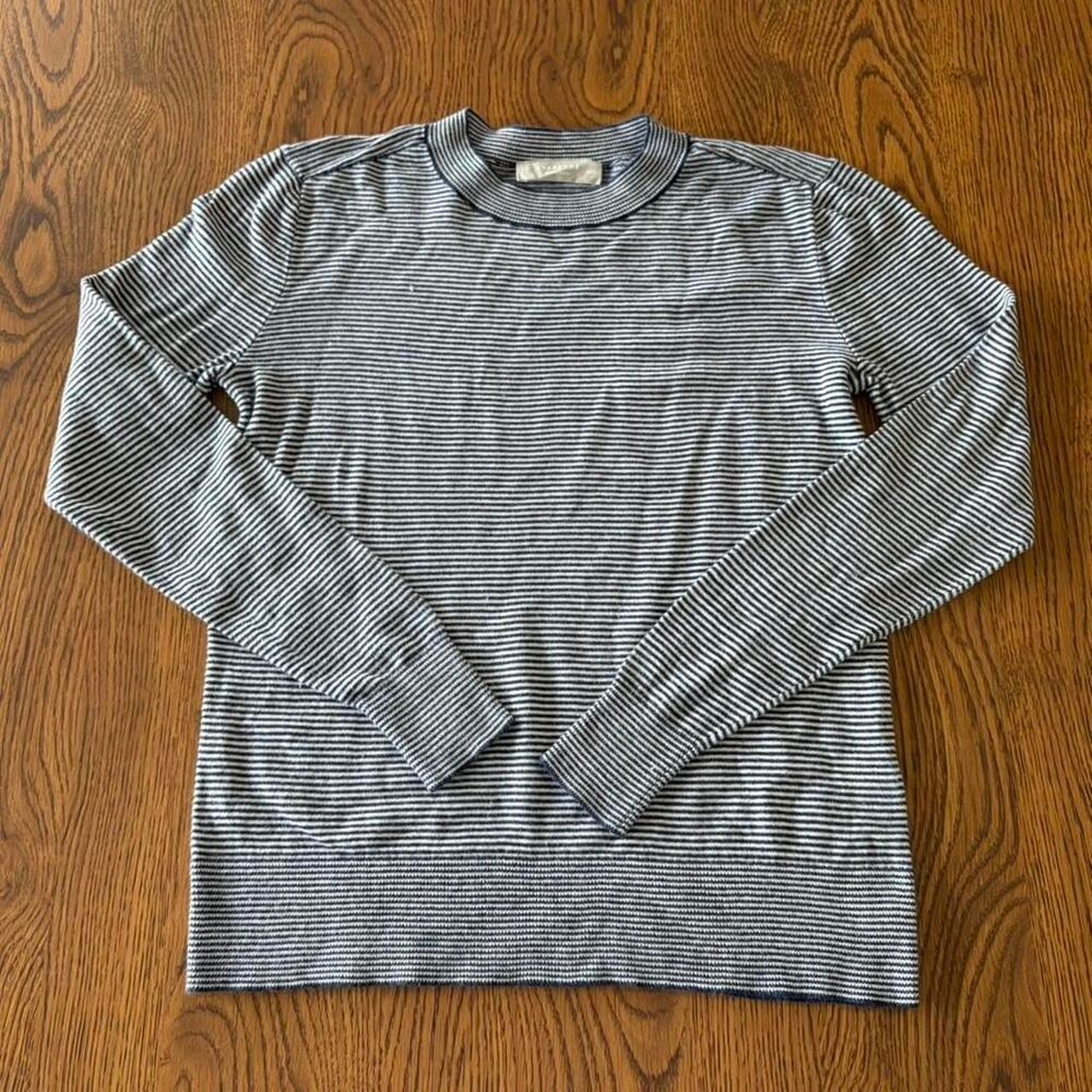 Everlane Women's Grey and Blue Sweater